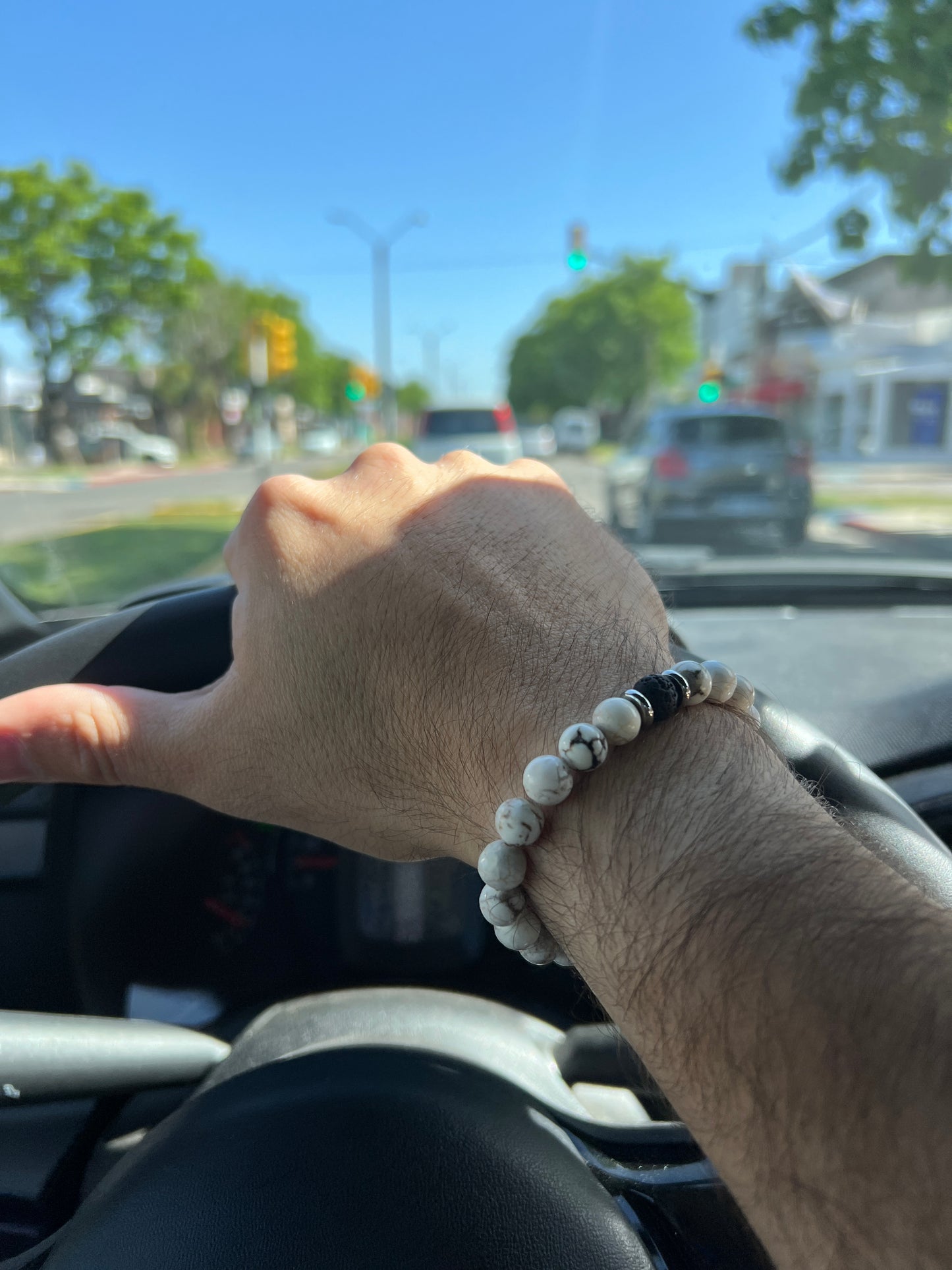 Pulsera de Piedras Naturales / Blanca - Negra